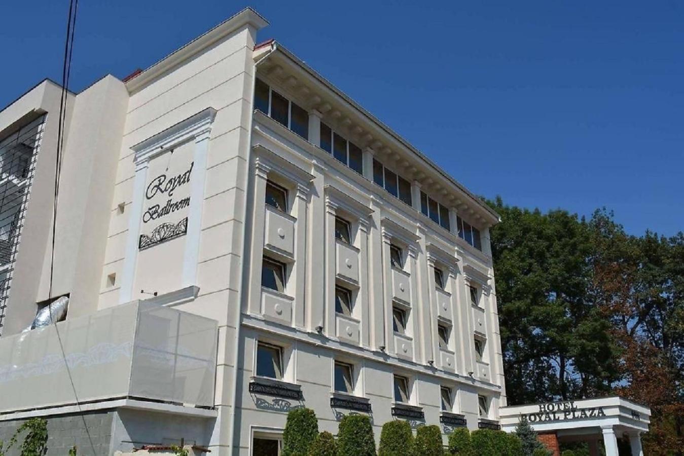 Hotel Royal Plaza Timişoara Exterior foto