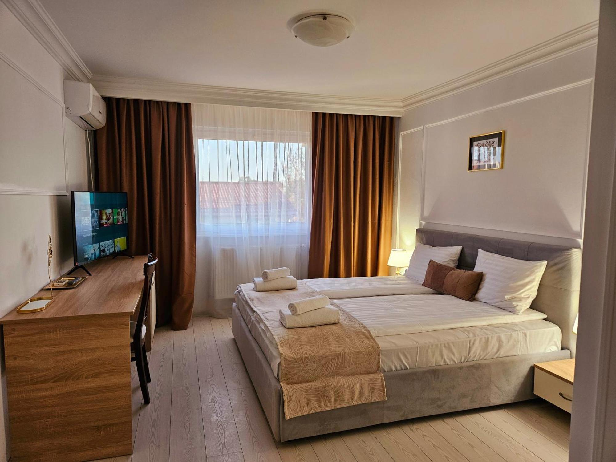 Hotel Royal Plaza By Timhotels Timişoara Exterior foto