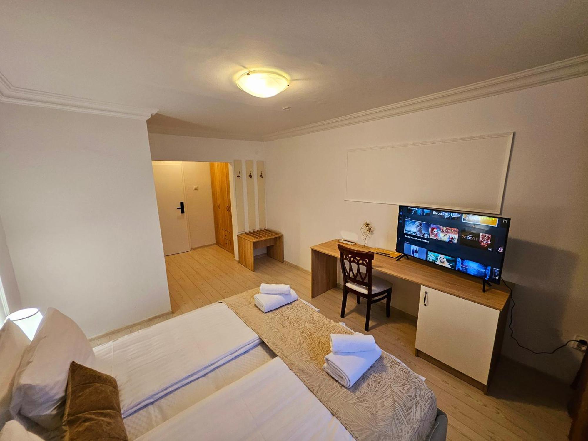 Hotel Royal Plaza By Timhotels Timişoara Exterior foto