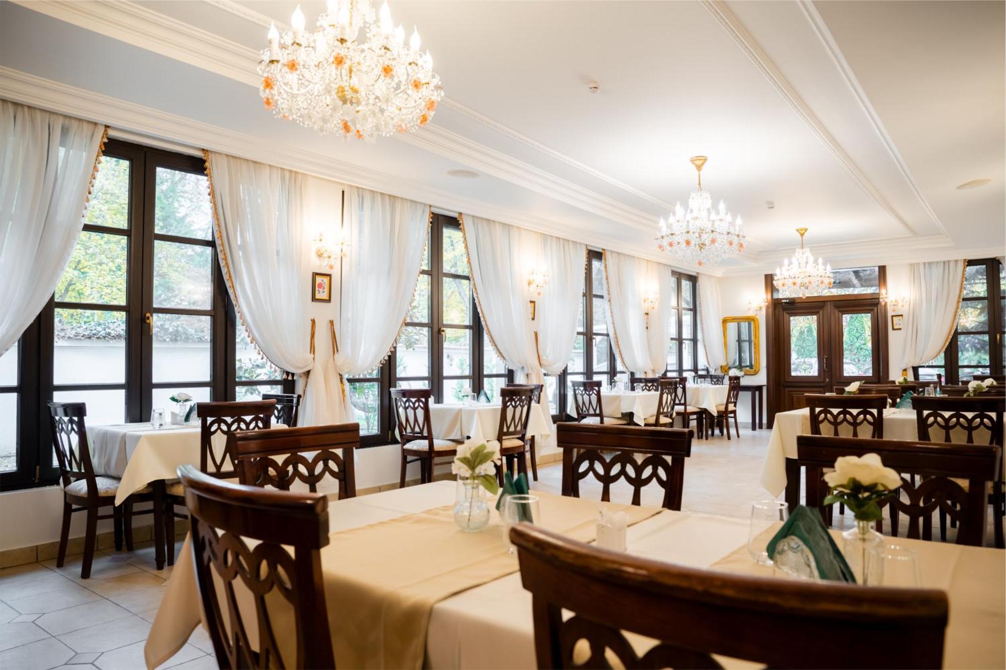 Hotel Royal Plaza By Timhotels Timişoara Exterior foto