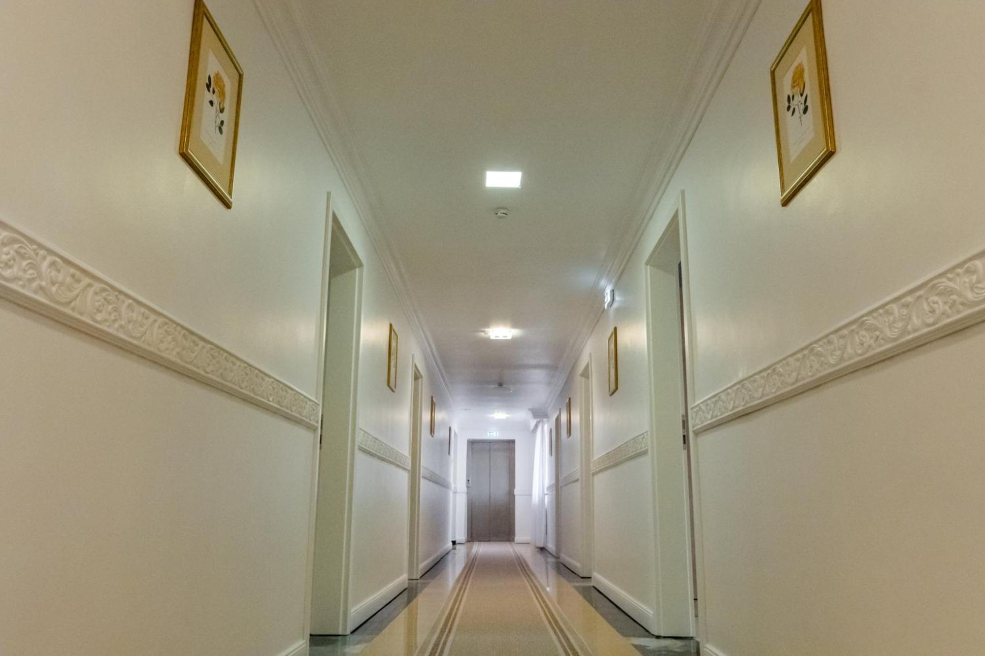 Hotel Royal Plaza By Timhotels Timişoara Exterior foto