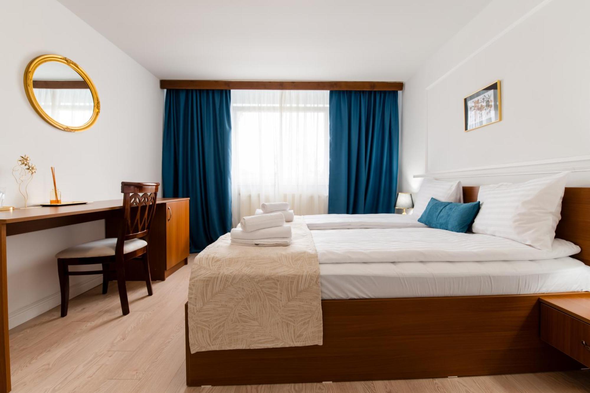 Hotel Royal Plaza By Timhotels Timişoara Exterior foto