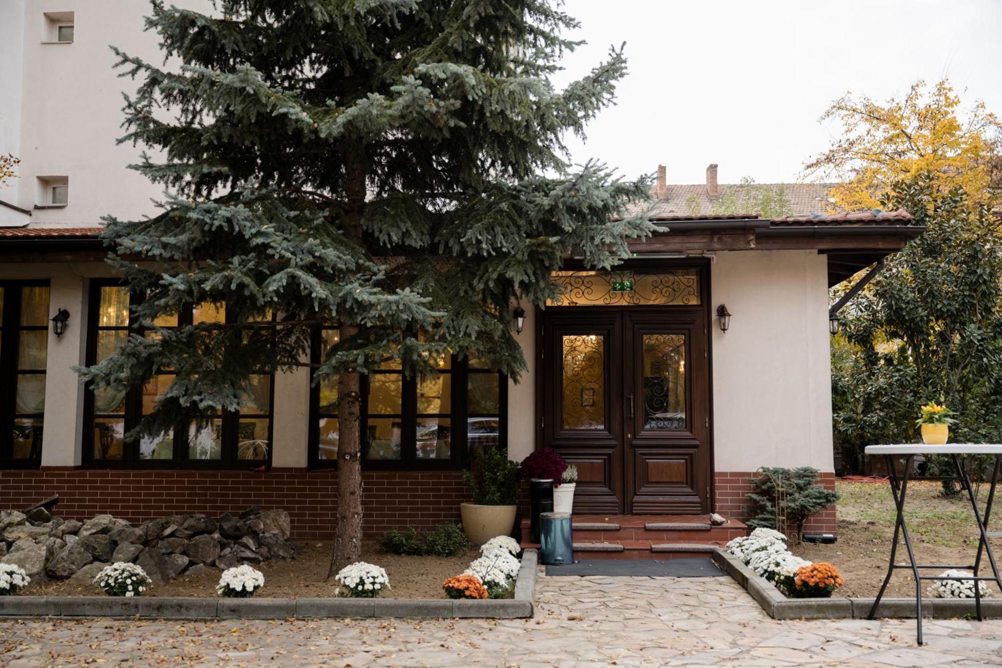 Hotel Royal Plaza By Timhotels Timişoara Exterior foto